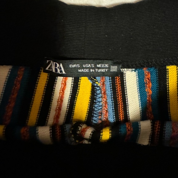 Zara Shorts Set - Picture 2 of 2